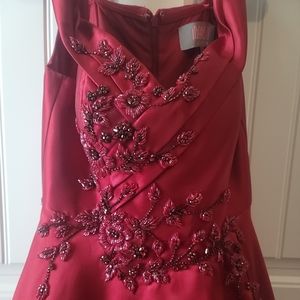 Woman's size 10 formal gown